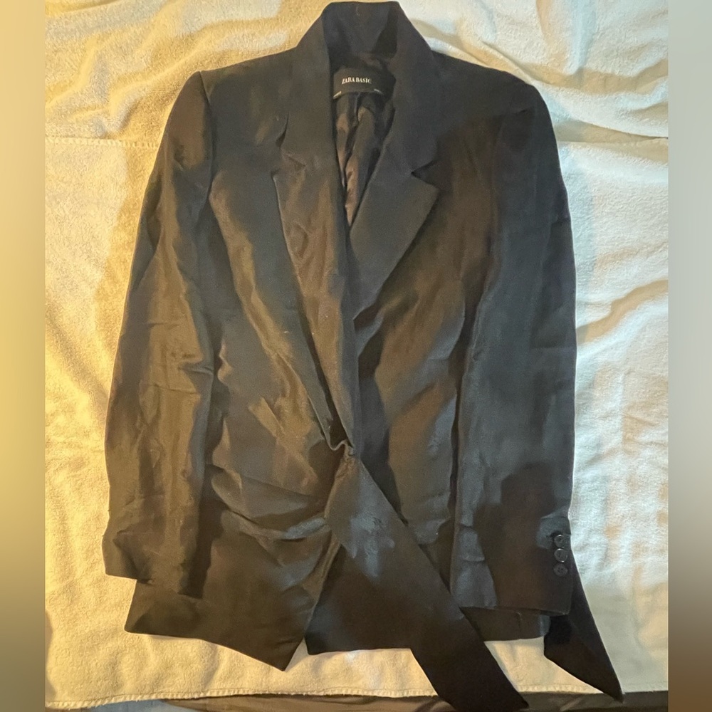 ZARA SATIN TUXEDO BLAZER BLACK SIZE M Great Condition!